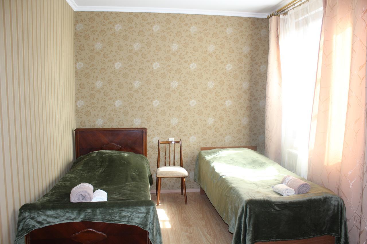 Nunua'S Bed And Breakfast Тбилиси Екстериор снимка